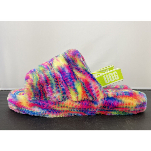 Ugg Fluff Yeah Pixelate 1125007K Youth Slides Size Y-6 Slipper Benefits Charity - Picture 4 of 14